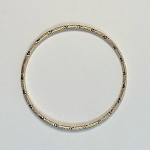 18k yellow gold-plated bangle bracelet